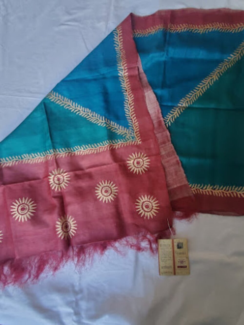 India Silk Mark Scarf Shawl 100% Natural Silk Blue Green Gold Red NWT